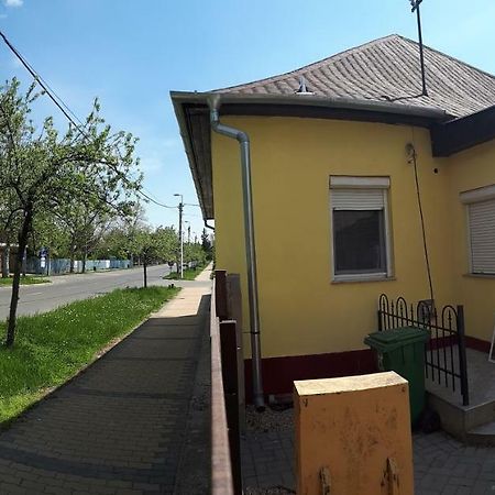 Dyta2 Apartman Hajduszoboszlo Exterior foto