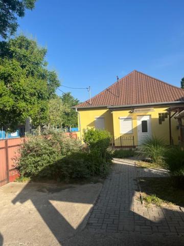 Dyta2 Apartman Hajduszoboszlo Exterior foto